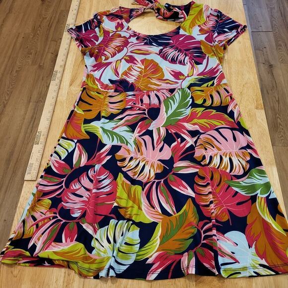 MSK Colorful Botanical Open Back Knee Length Dress Short Sleeve Tie Back Slinky - Picture 1 of 9
